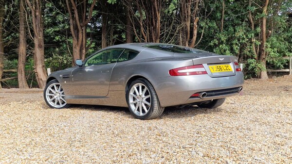 Used Aston Martin DB9 2008 for sale - 75626934: Photo 9
