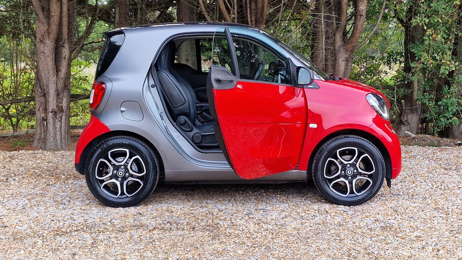 Used smart fortwo 2017 for sale - 76198292: Photo 3