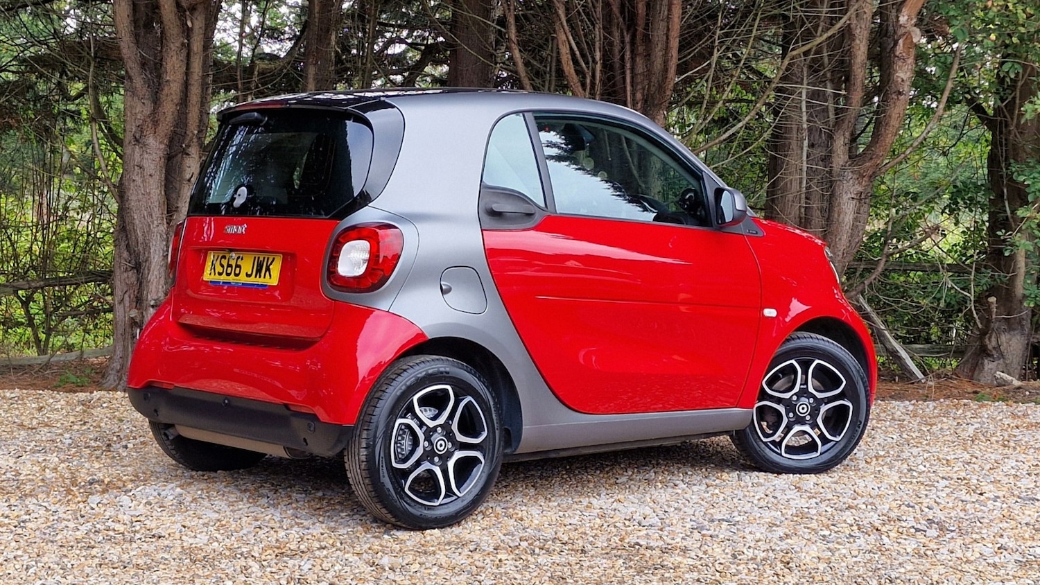 Used smart fortwo 2017 for sale - 76198292: Photo 4