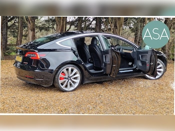 Used Tesla Model 3 2019 for sale - 77409515: Photo
