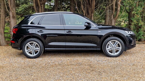 Used Audi Q5 2020 for sale - 76225324: Photo 2