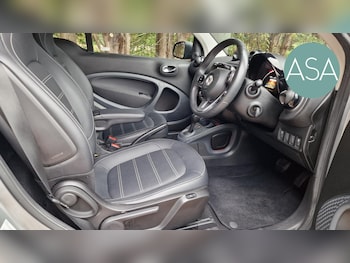 Used smart fortwo 2017 for sale - 77412876: Photo