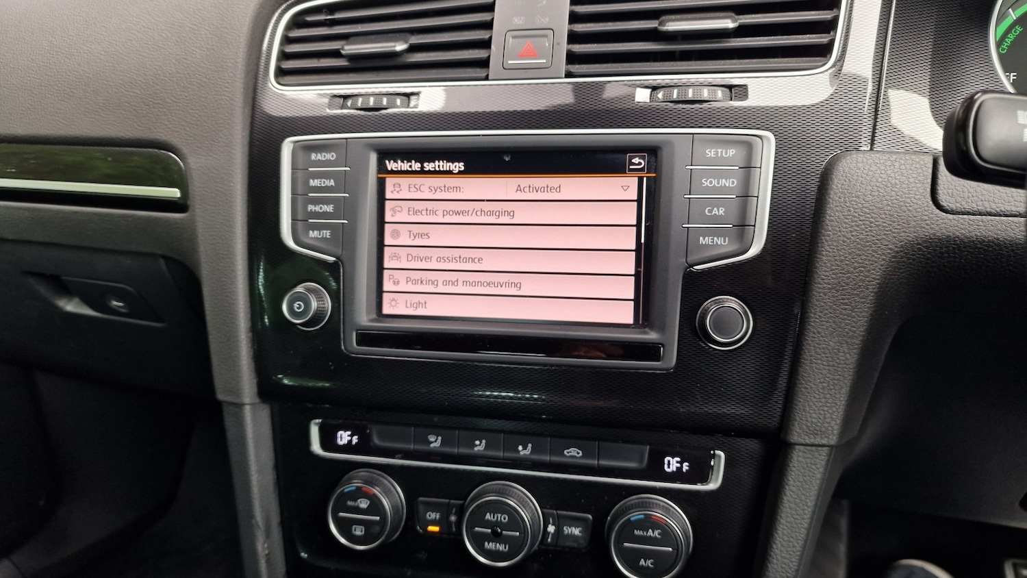Used Volkswagen Golf 2016 for sale - 76198253: Photo 9