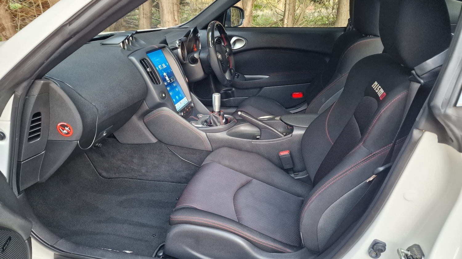 Used Nissan 370 Z 2014 for sale - 76643402: Photo 15