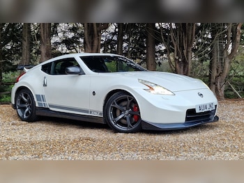 Nissan - 370 Z