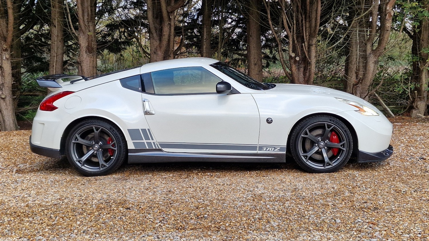 Used Nissan 370 Z 2014 for sale - 76643402: Photo 2