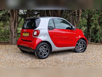 Used smart fortwo 2017 for sale - 76293180: Photo