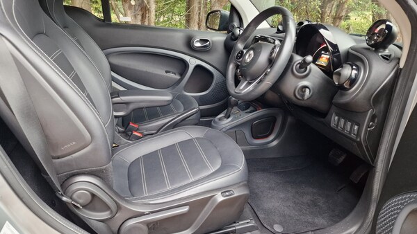 Used smart fortwo 2017 for sale - 76293180: Photo 5