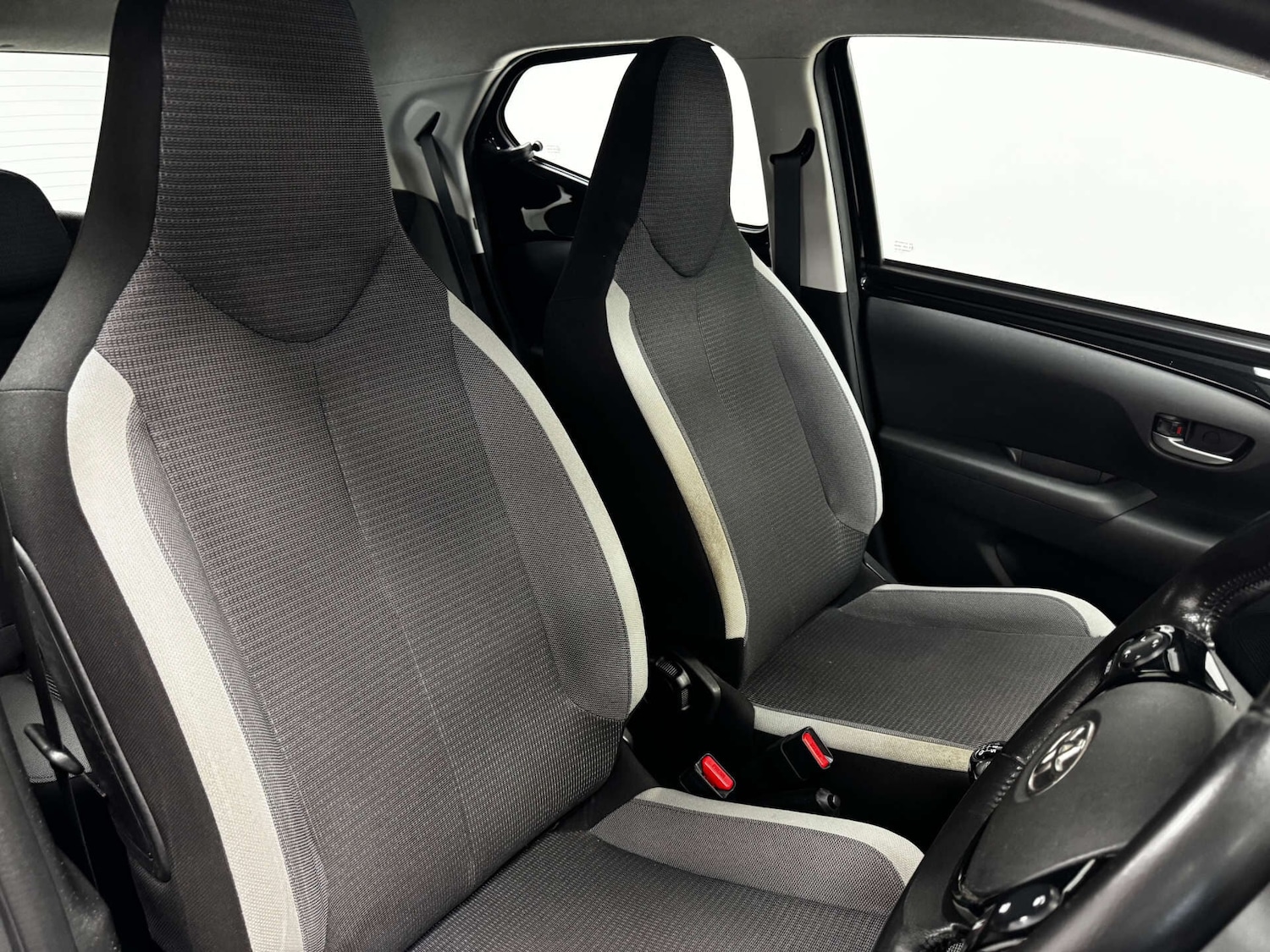 Used Toyota AYGO 2021 for sale - 77145097: Photo 36