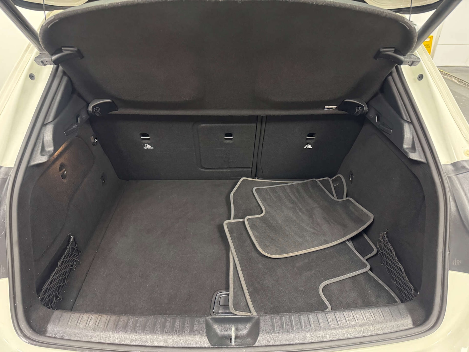 Used Mercedes-Benz GLA 2017 for sale - 77137078: Photo 28