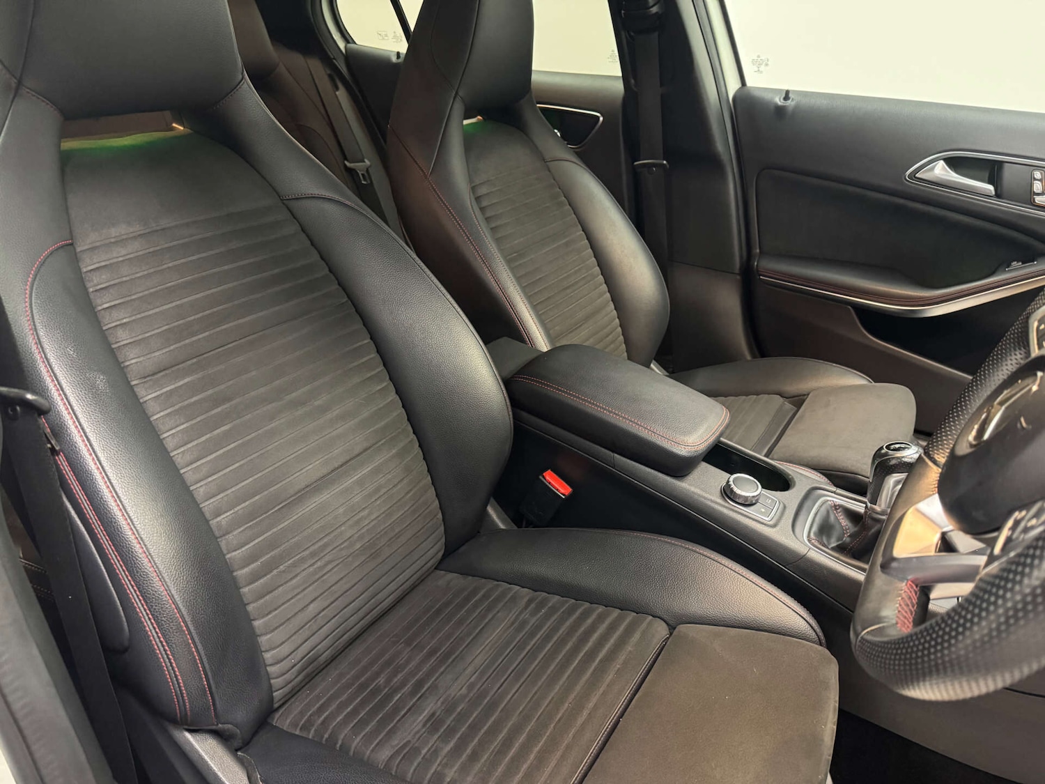 Used Mercedes-Benz GLA 2017 for sale - 77137078: Photo 38