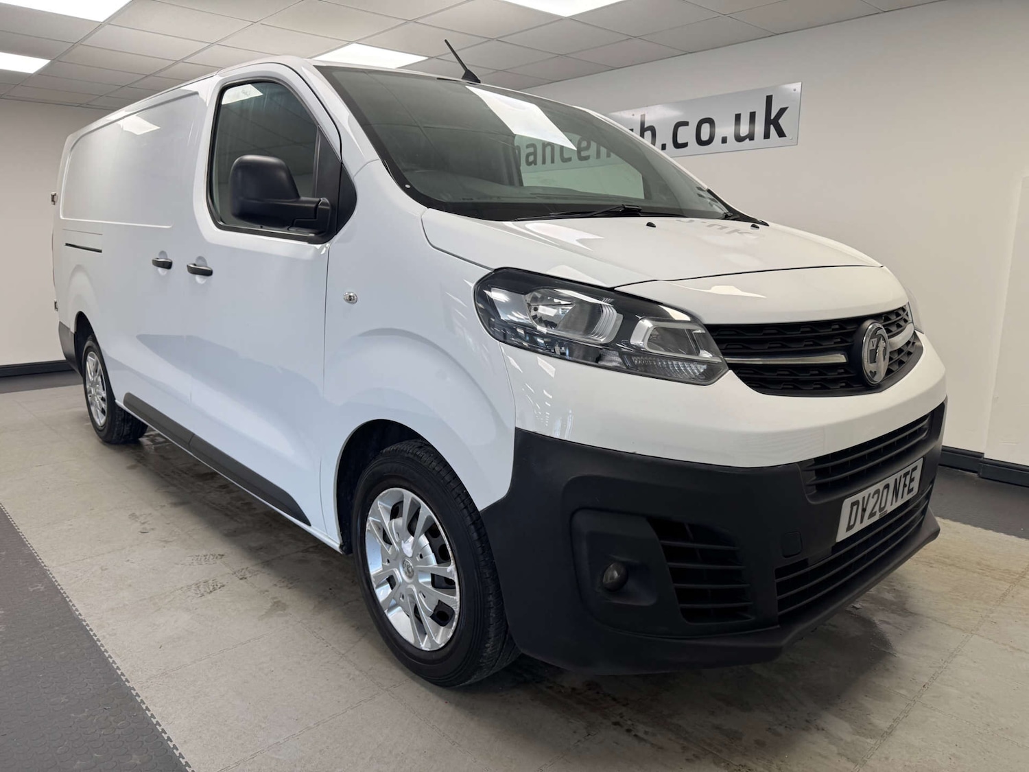 Used Vauxhall Vivaro 2020 for sale - 77716311: Photo 1