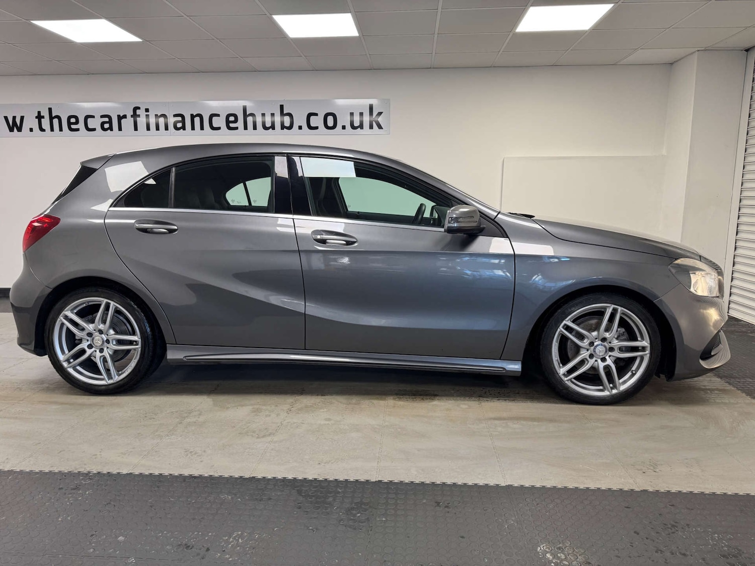 Used Mercedes-Benz A-Class 2017 for sale - 77145113: Photo 30