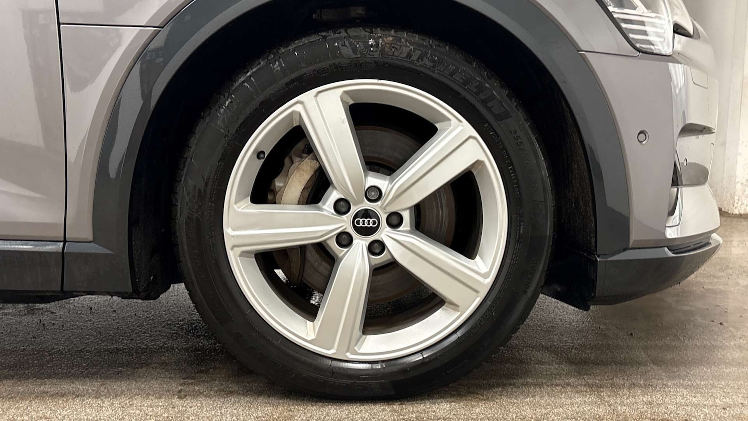 Used Audi e-tron 2021 for sale - 78218070: Photo 5