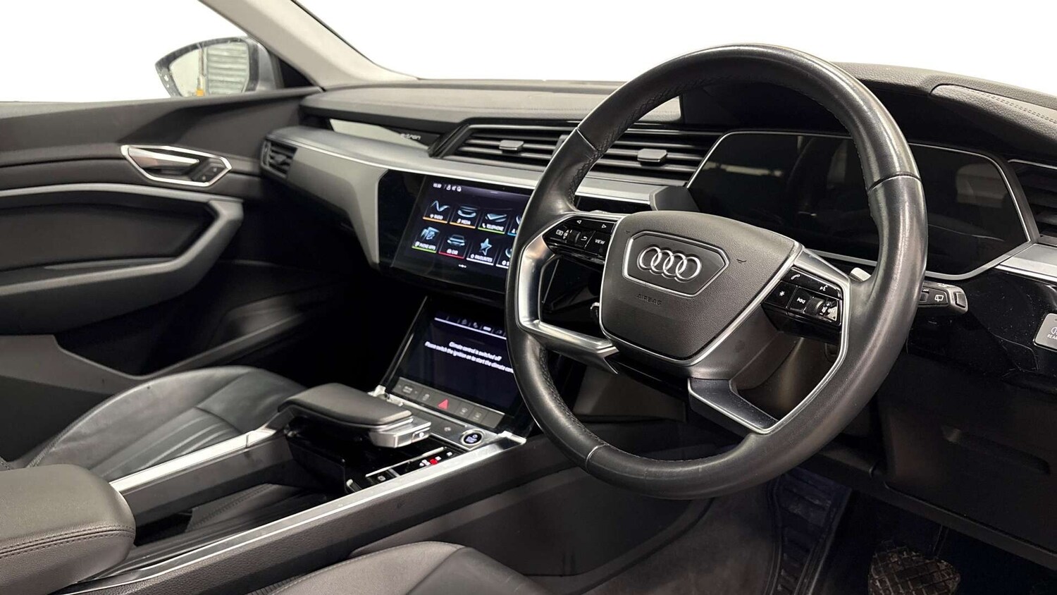 Used Audi e-tron 2021 for sale - 78218070: Photo 6