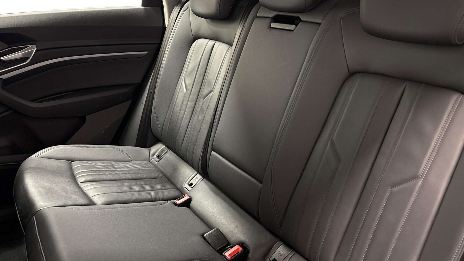 Used Audi e-tron 2021 for sale - 78218070: Photo 7