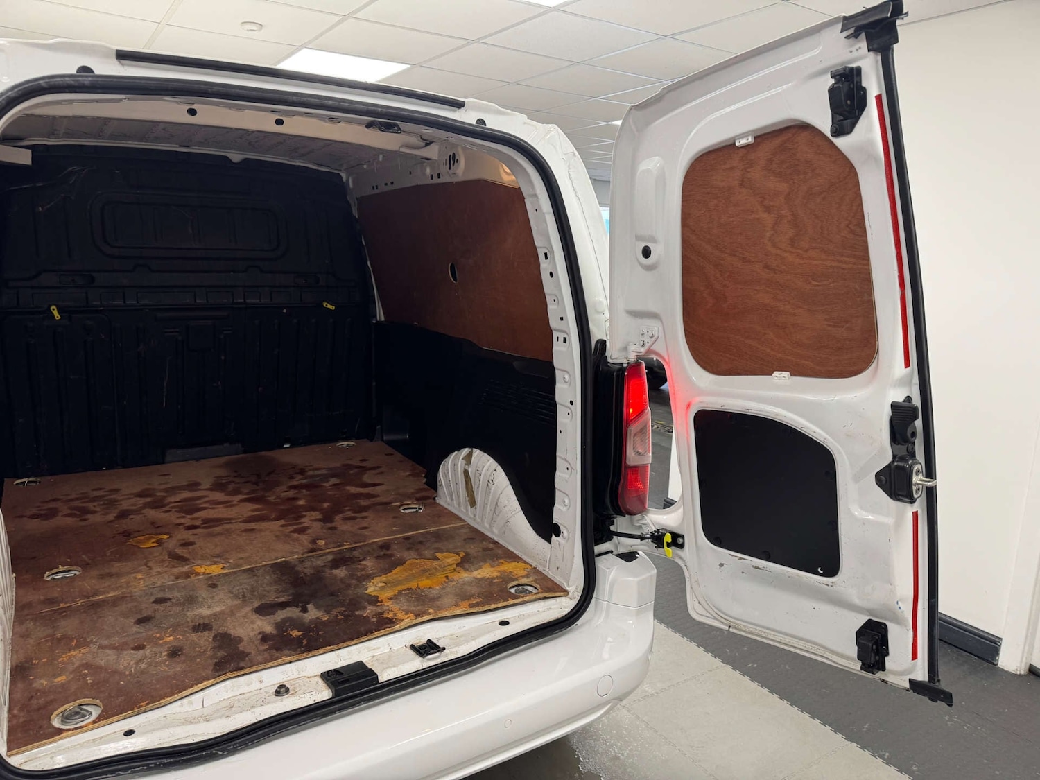 Used Vauxhall Combo 2021 for sale - 77145115: Photo 25