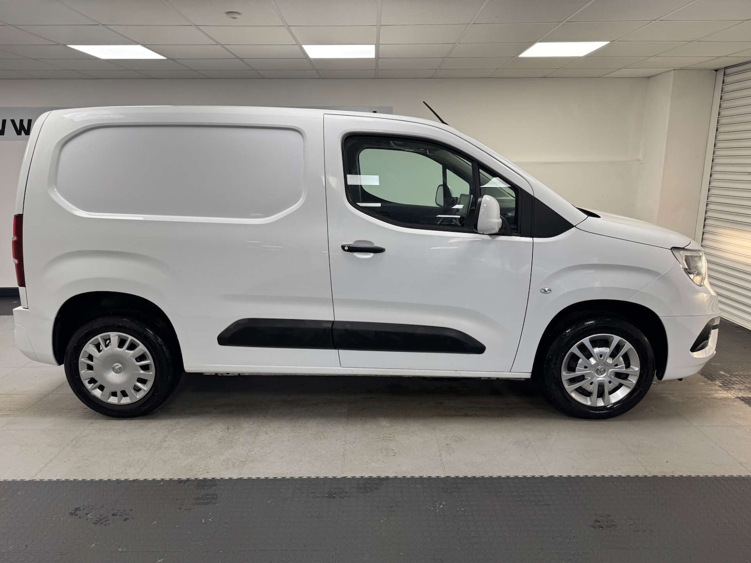 Used Vauxhall Combo 2021 for sale - 77145115: Photo 28