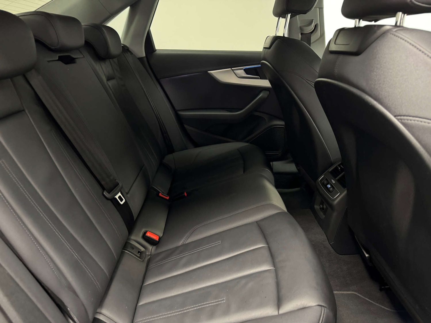 Used Audi A4 2021 for sale - 77137085: Photo 31