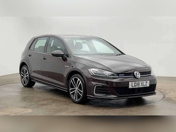 Used Volkswagen Golf 2018 for sale - 78090844: Photo