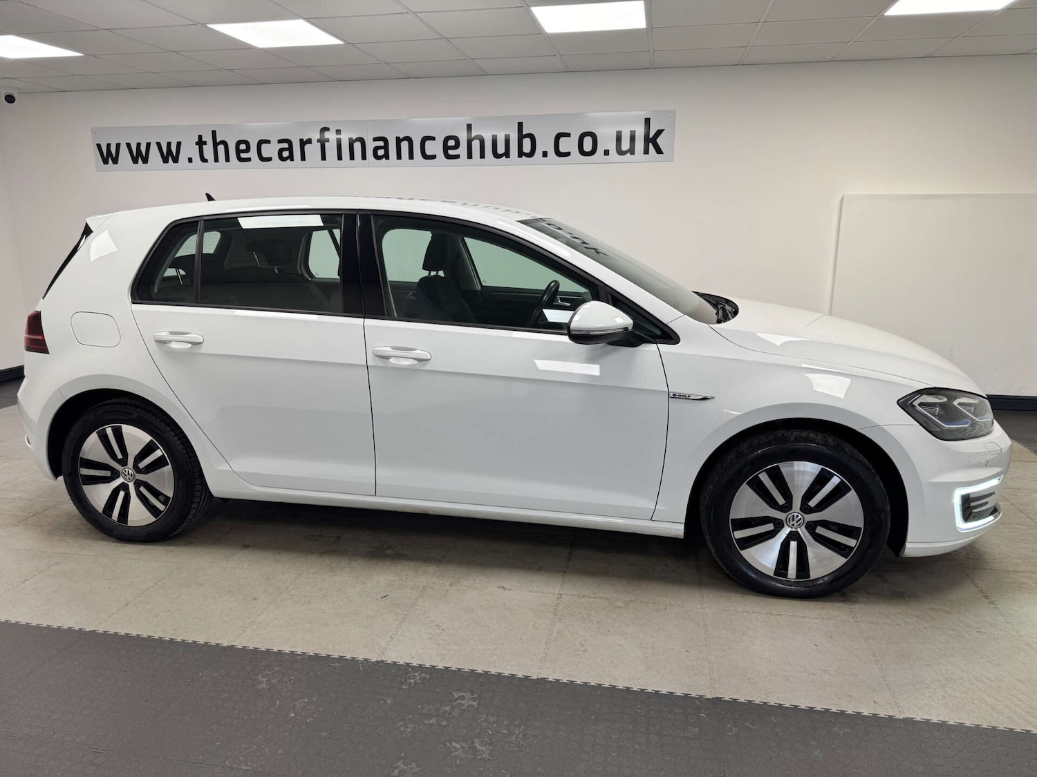 Used Volkswagen Golf 2019 for sale - 77805072: Photo 32
