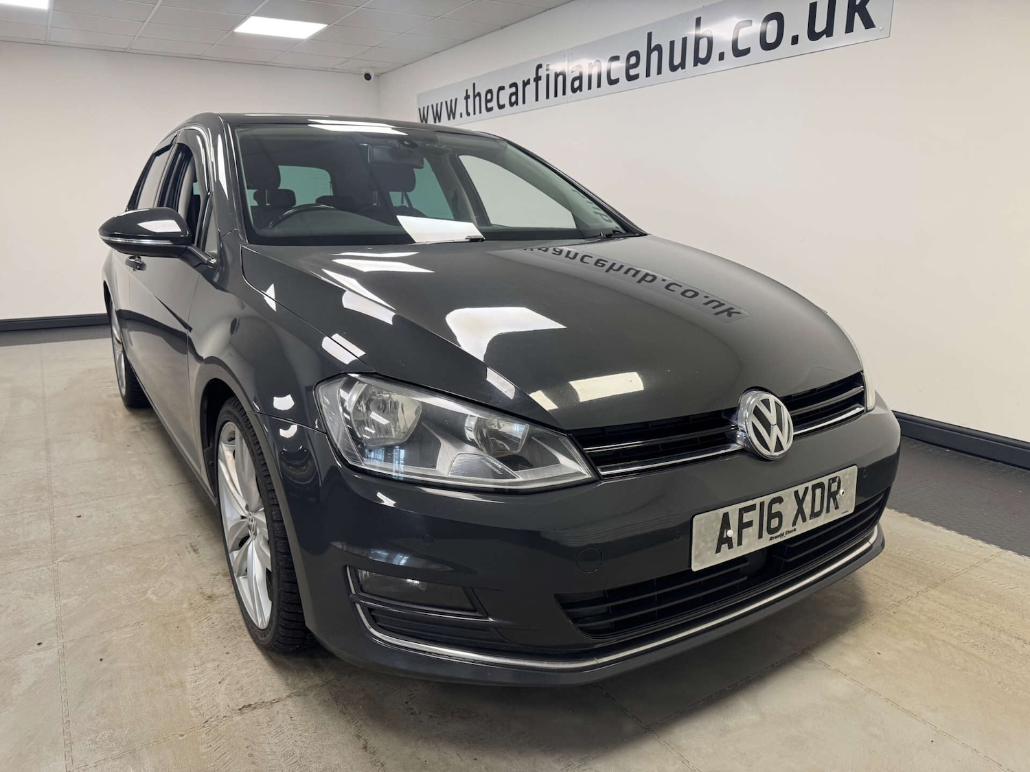 Used Volkswagen Golf 2016 for sale - 77137101: Photo 4