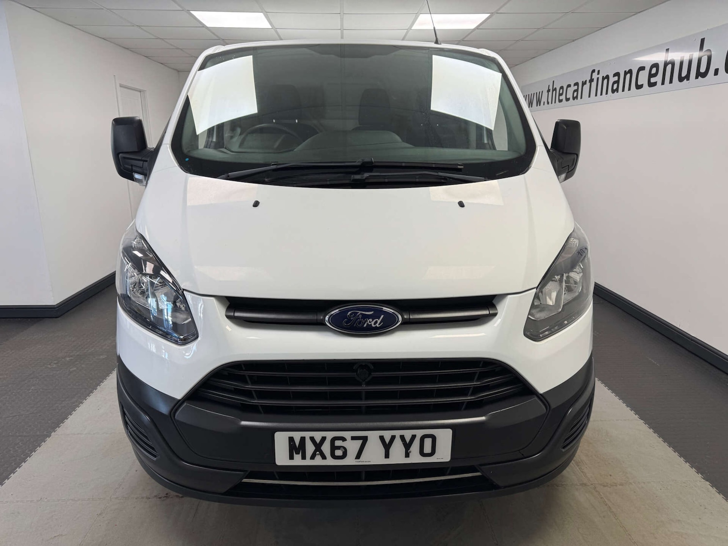 Used Ford Transit Custom 2017 for sale - 77931009: Photo 2