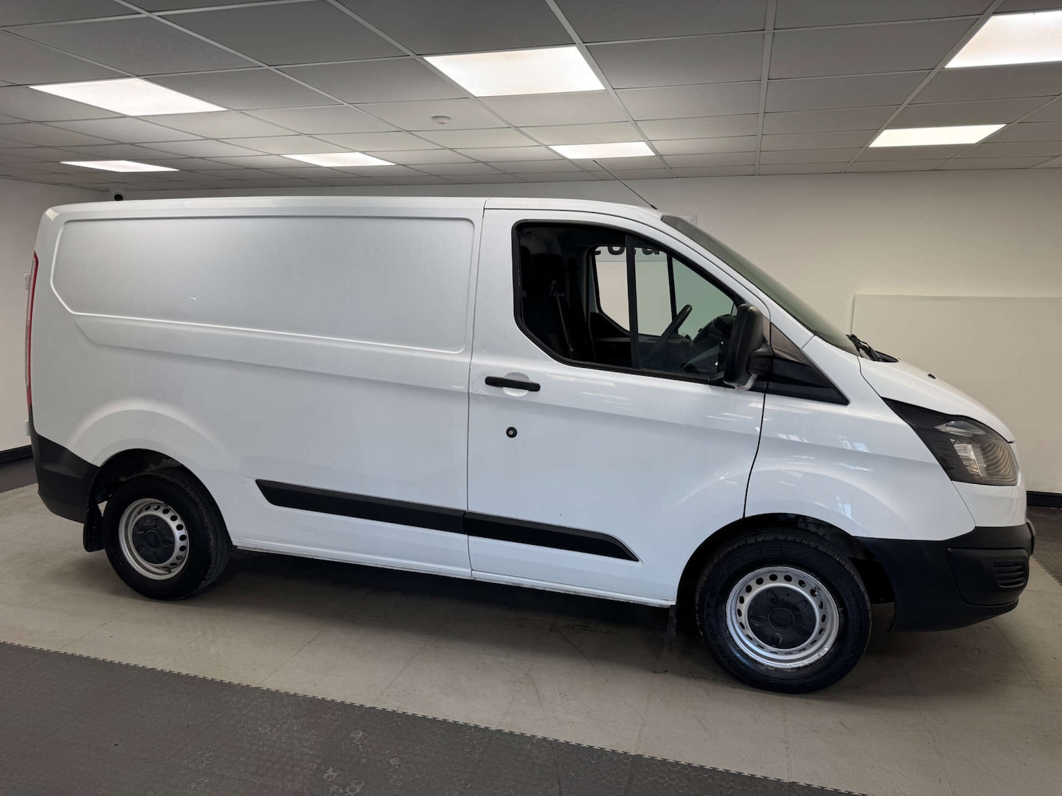 Used Ford Transit Custom 2017 for sale - 77931009: Photo 30