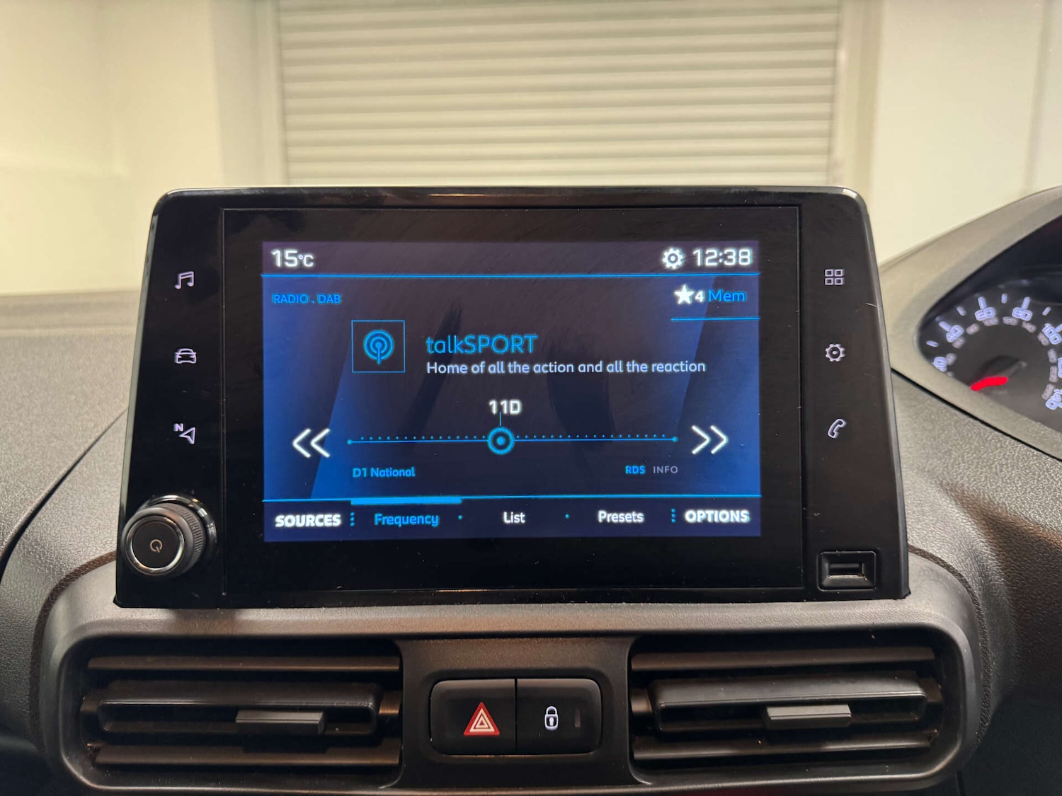 Used Peugeot Partner 2019 for sale - 77931006: Photo 16