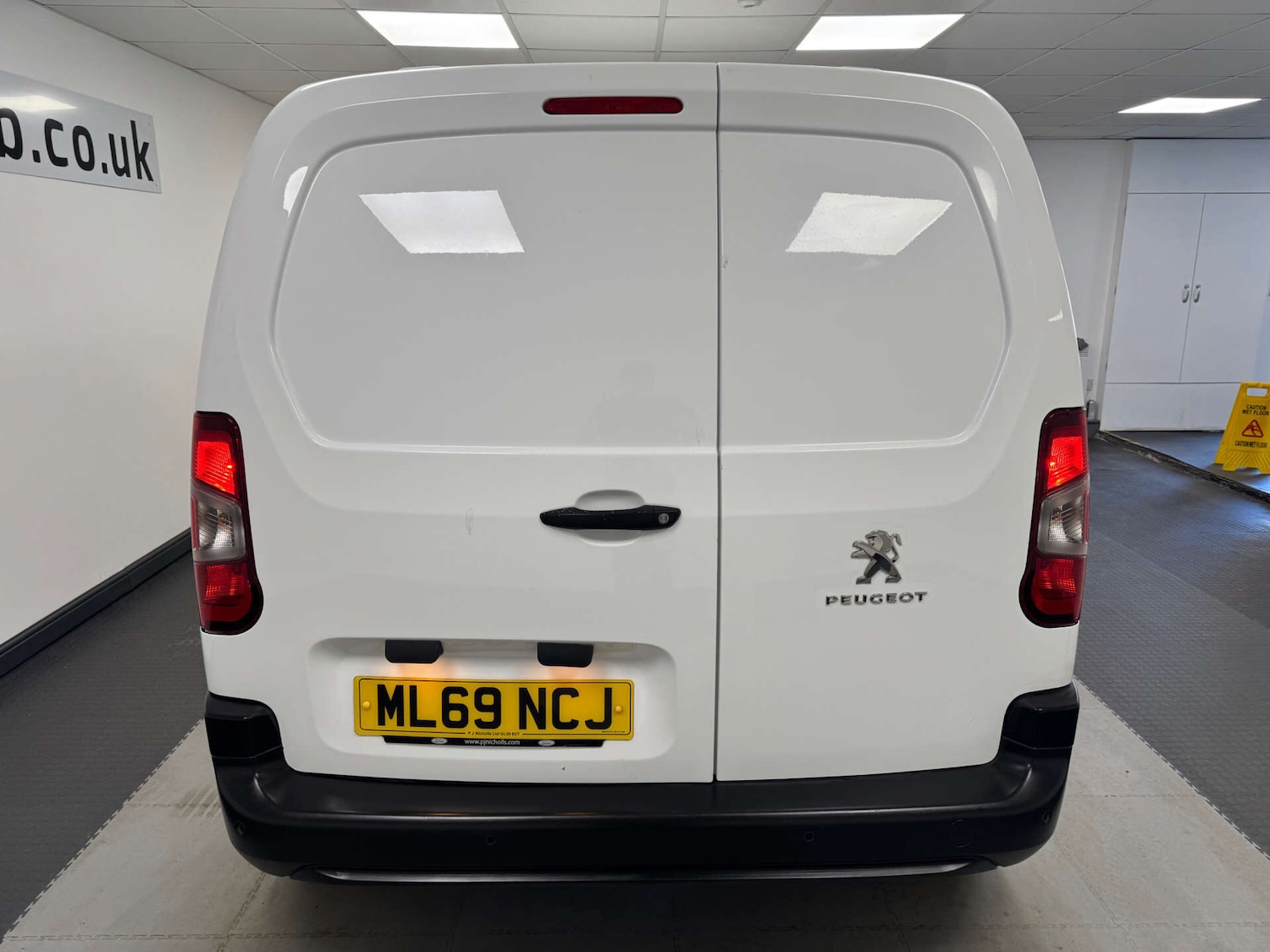 Used Peugeot Partner 2019 for sale - 77931006: Photo 25