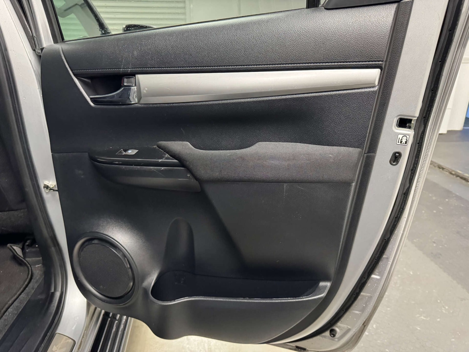 Used Toyota Hilux 2021 for sale - 77145119: Photo 32