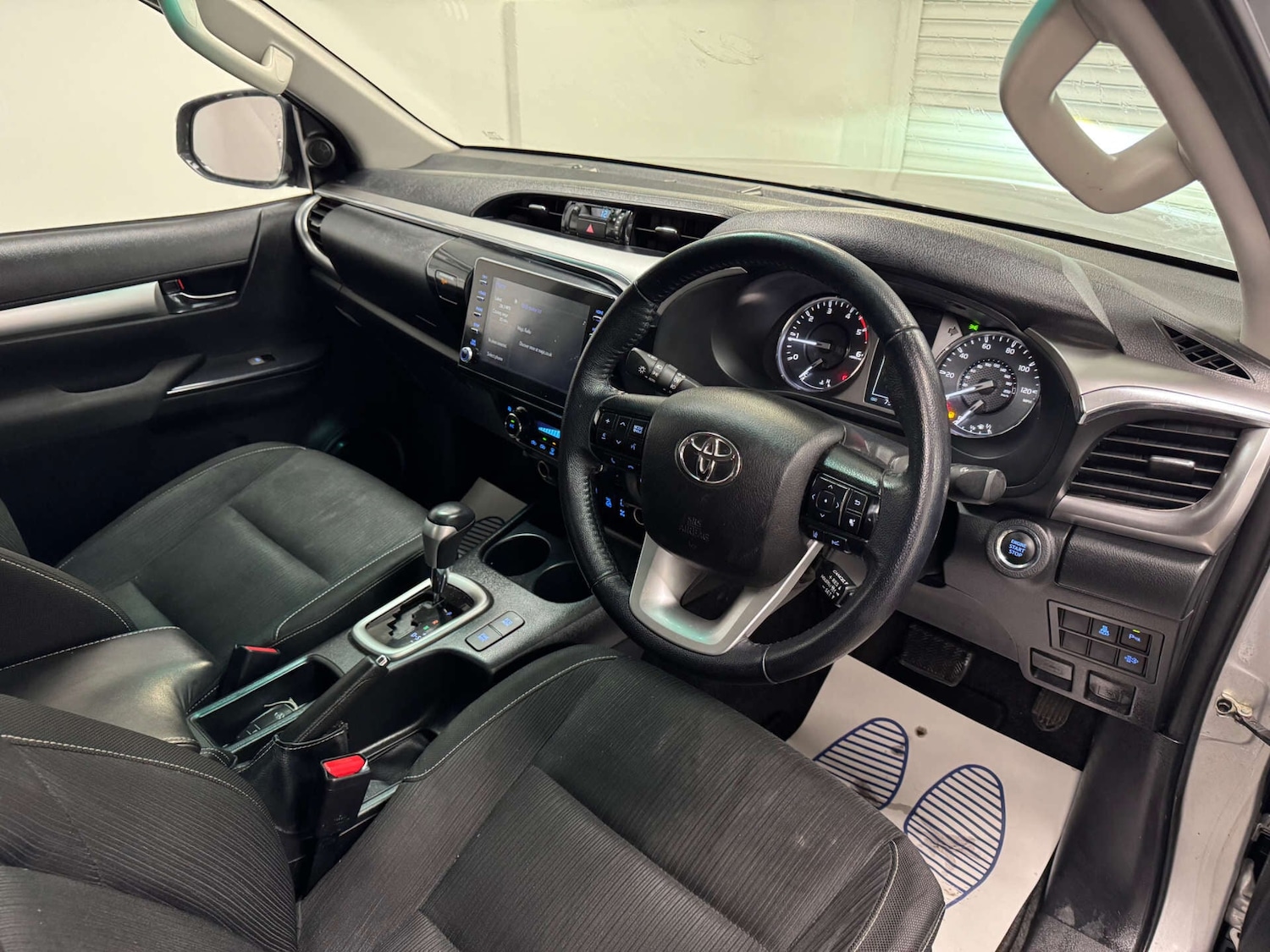 Used Toyota Hilux 2021 for sale - 77145119: Photo 33