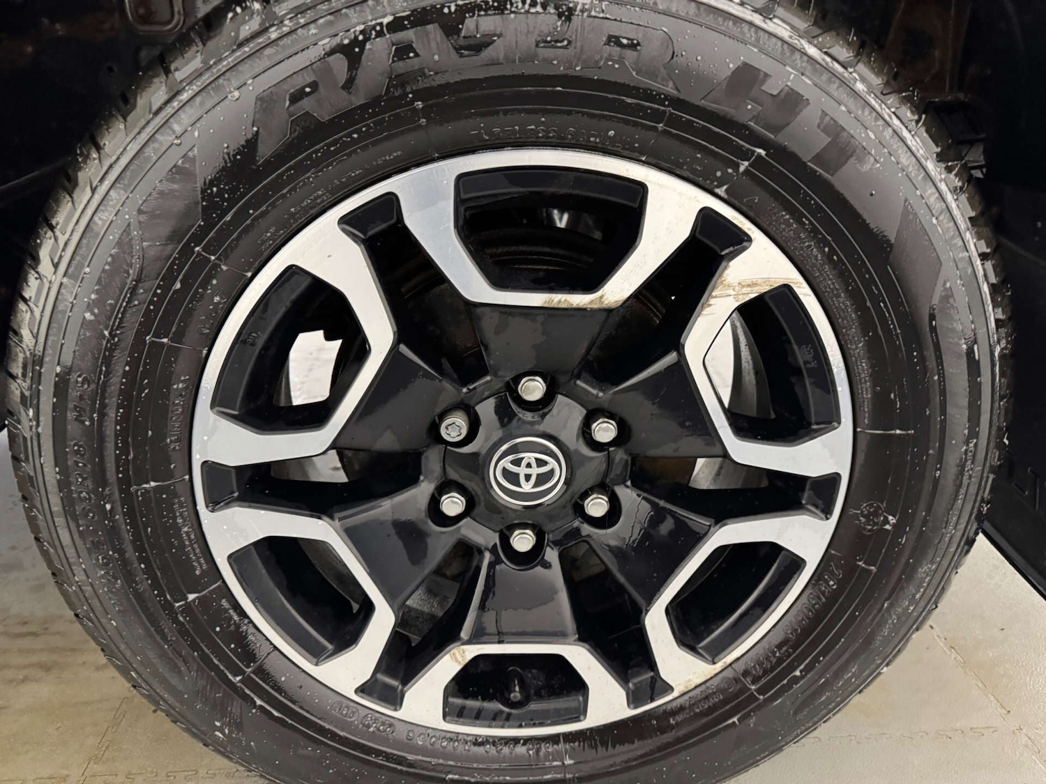 Used Toyota Hilux 2021 for sale - 77145119: Photo 8