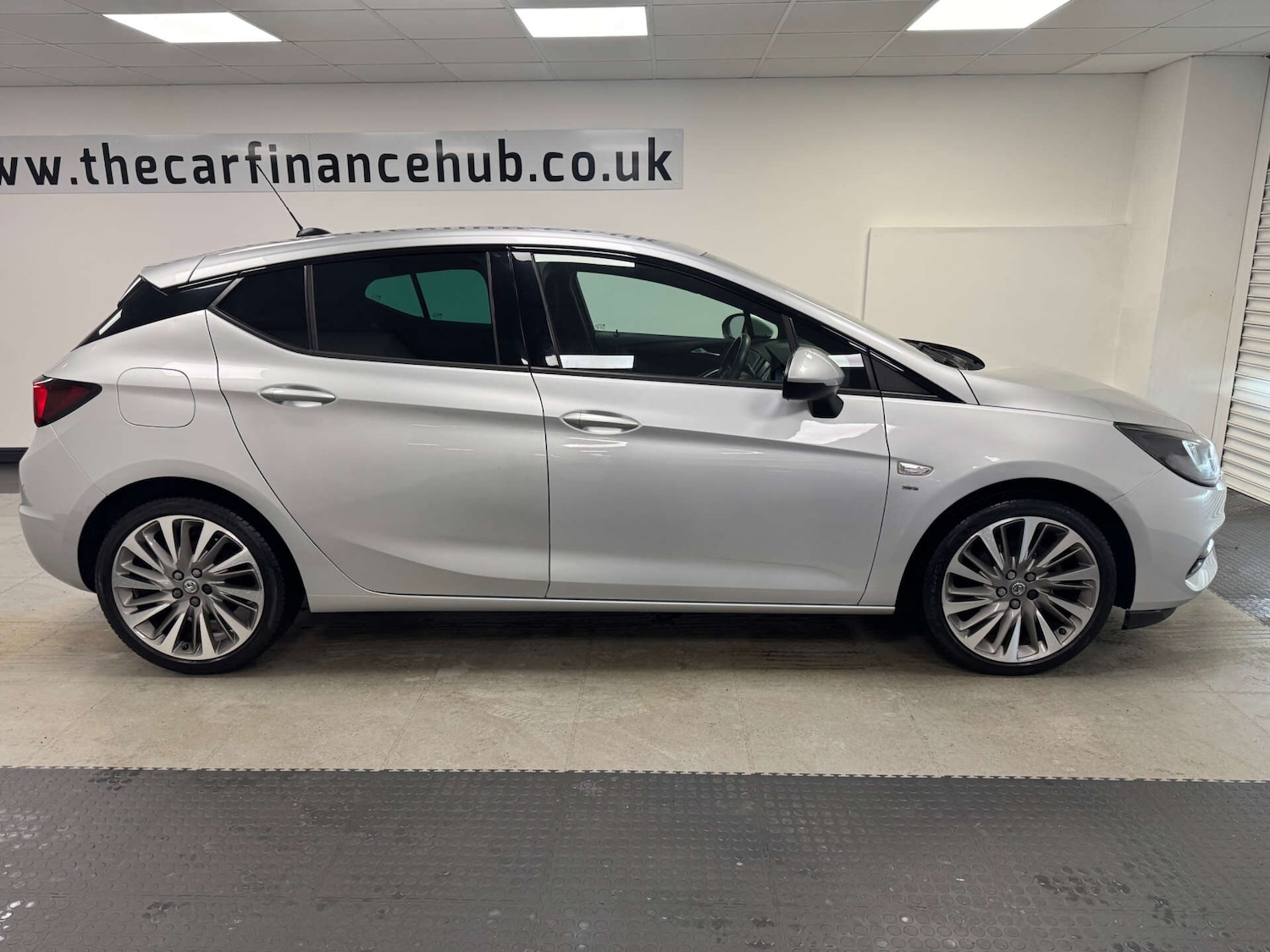 Used Vauxhall Astra 2020 for sale - 77340663: Photo 31