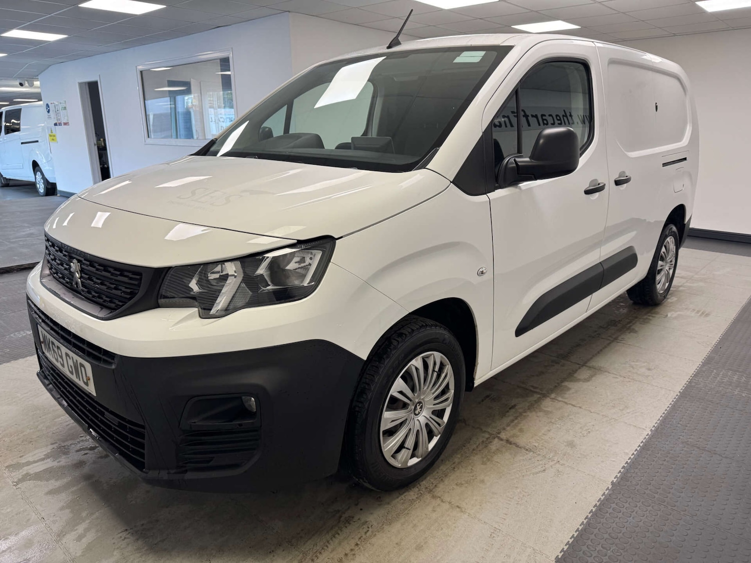 Used Peugeot Partner 2019 for sale - 77716310: Photo 6