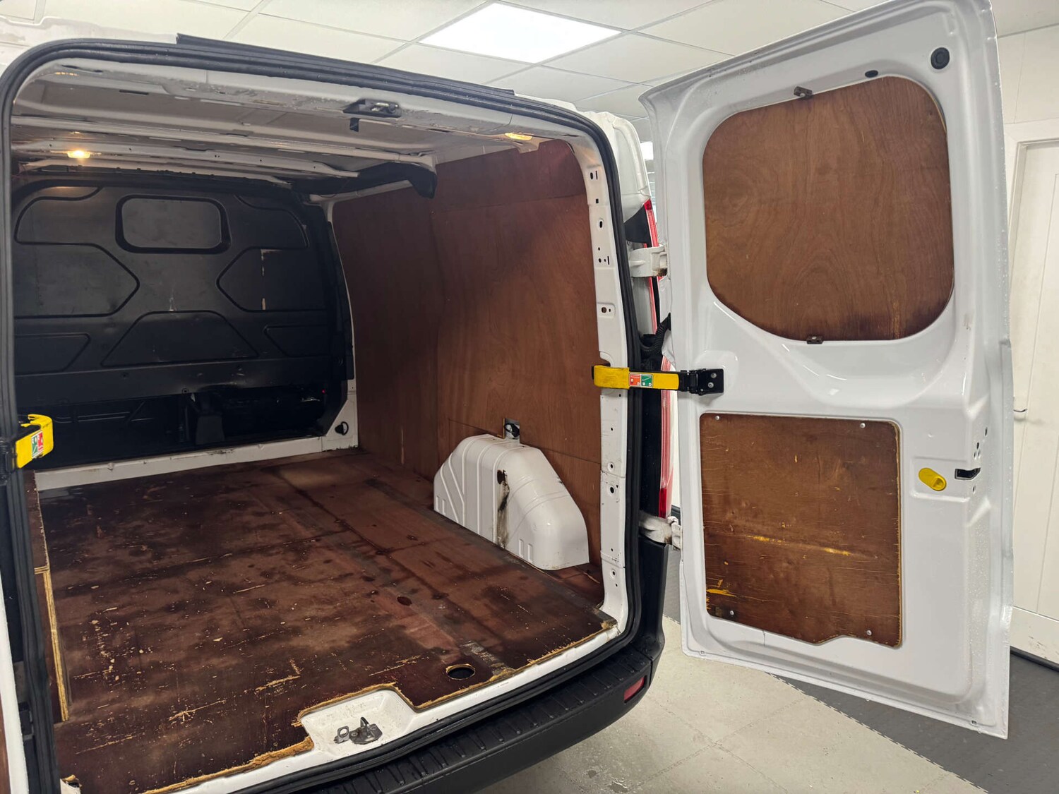 Used Ford Transit Custom 2019 for sale - 77368091: Photo 25