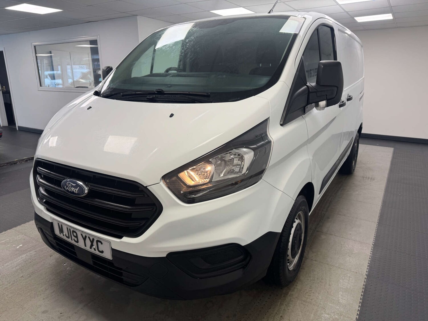 Used Ford Transit Custom 2019 for sale - 77368091: Photo 5