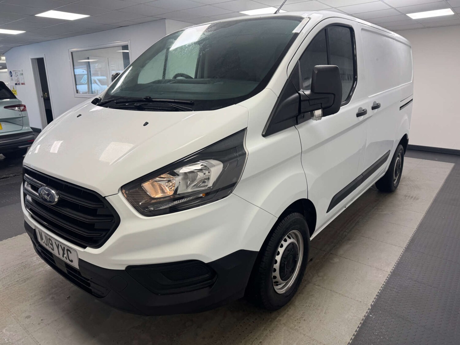 Used Ford Transit Custom 2019 for sale - 77368091: Photo 6