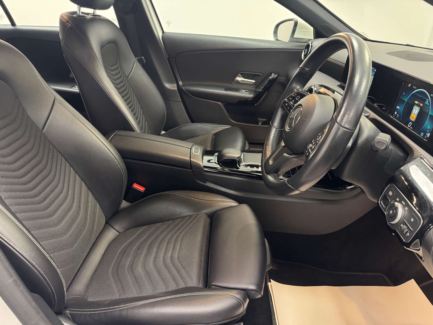 Used Mercedes-Benz A-Class 2018 for sale - 77145096: Photo 37