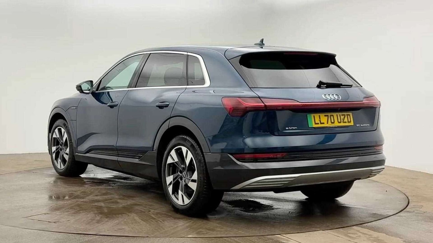 Used Audi e-tron 2020 for sale - 78012887: Photo 2