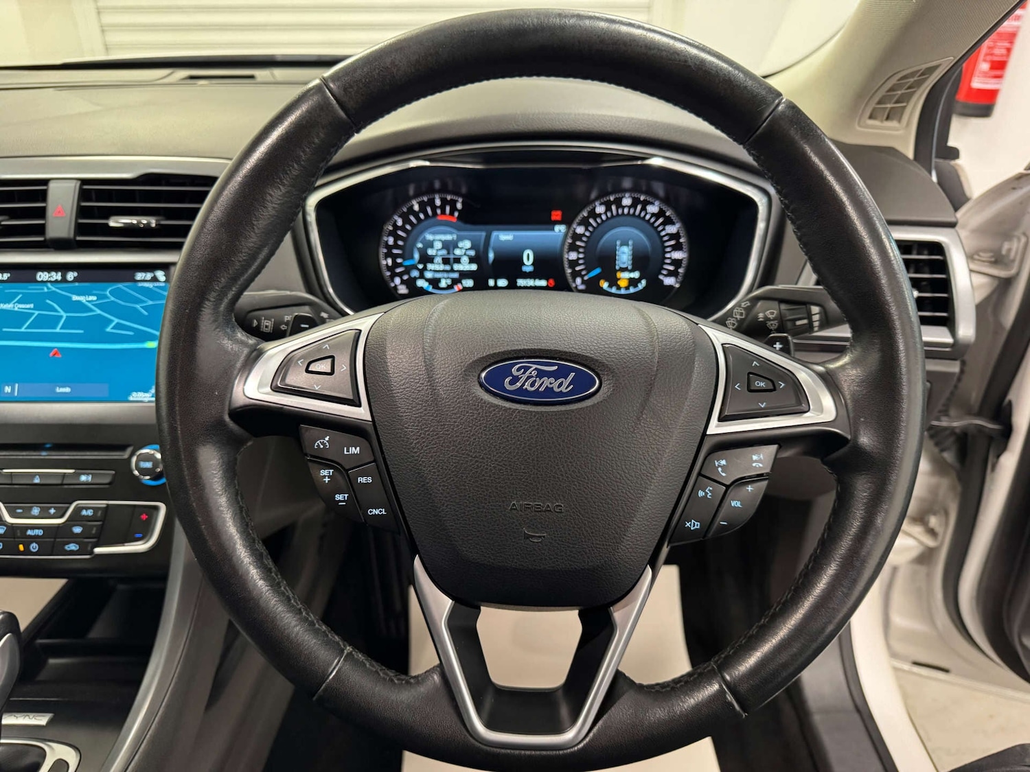 Used Ford Mondeo 2017 for sale - 77145110: Photo 15