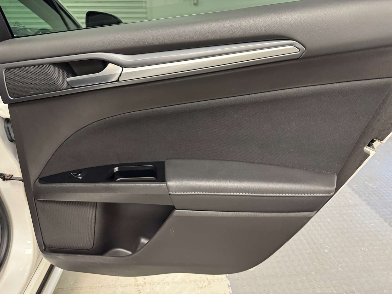 Used Ford Mondeo 2017 for sale - 77145110: Photo 33