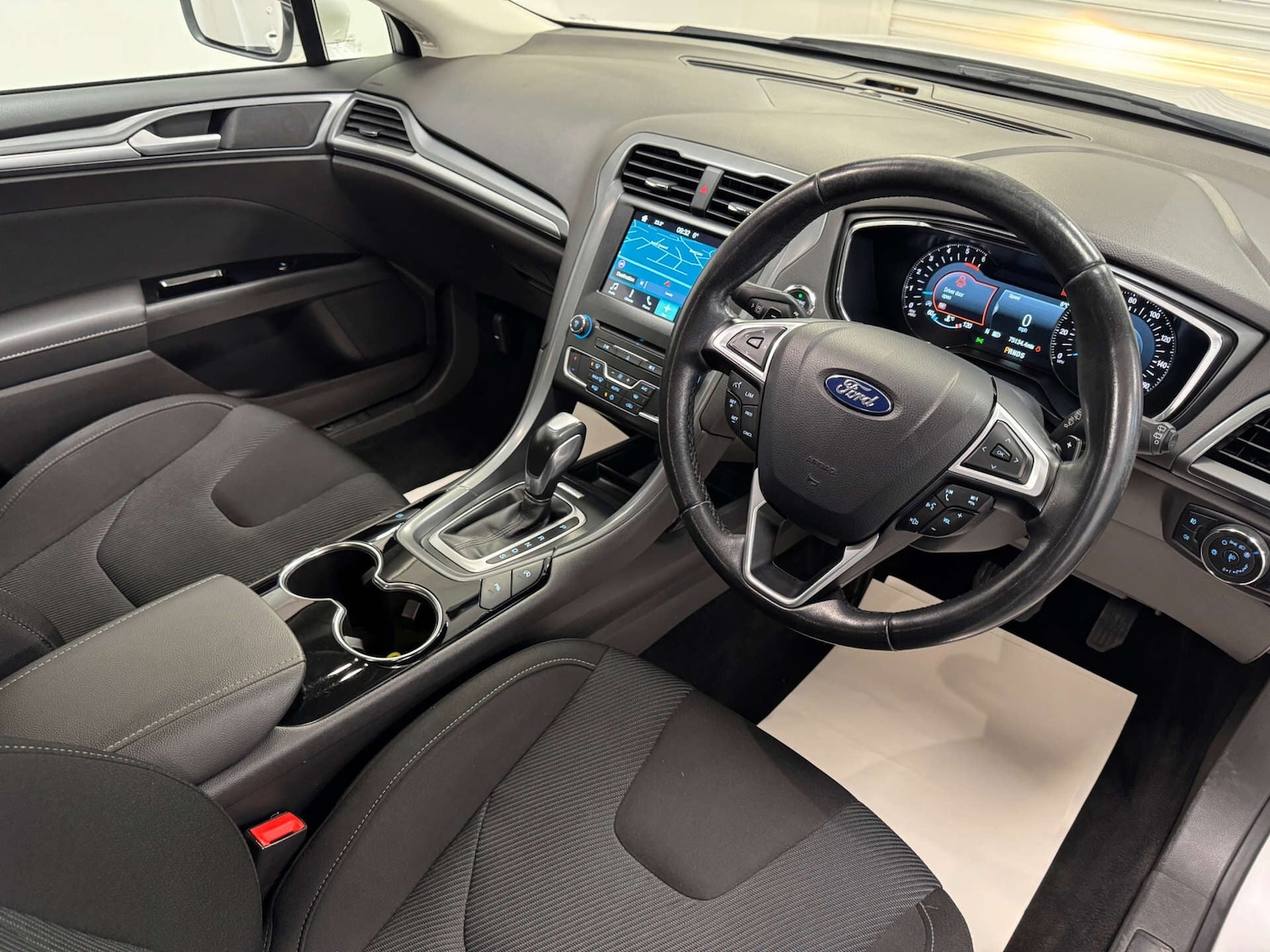 Used Ford Mondeo 2017 for sale - 77145110: Photo 34