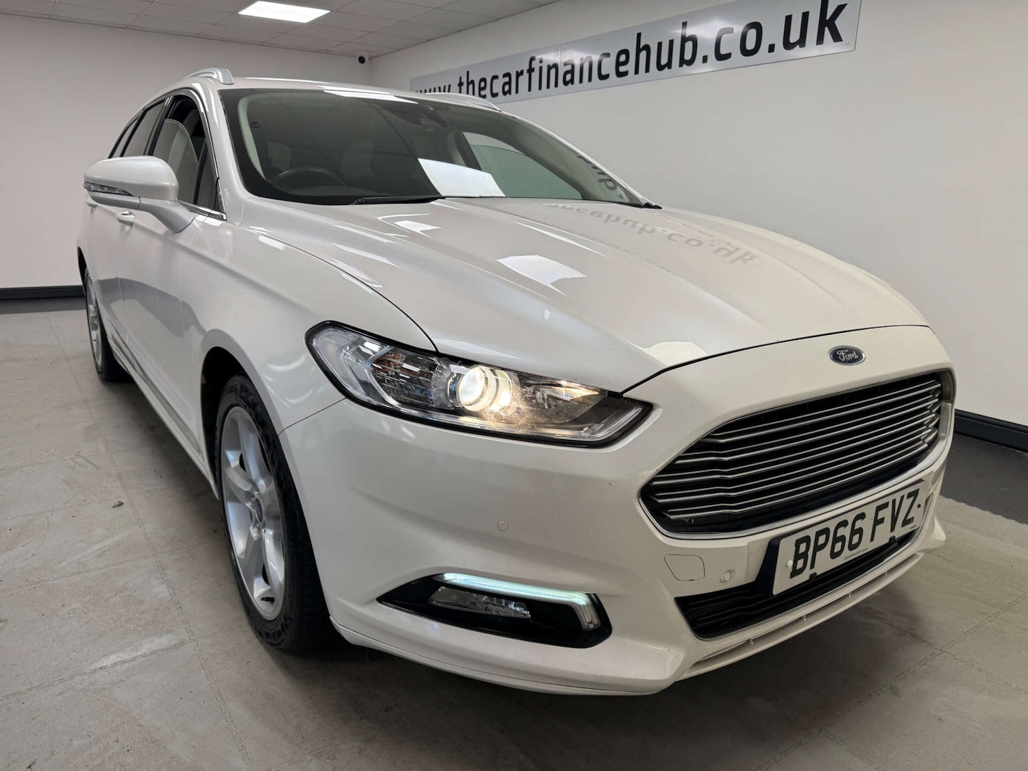 Used Ford Mondeo 2017 for sale - 77145110: Photo 4