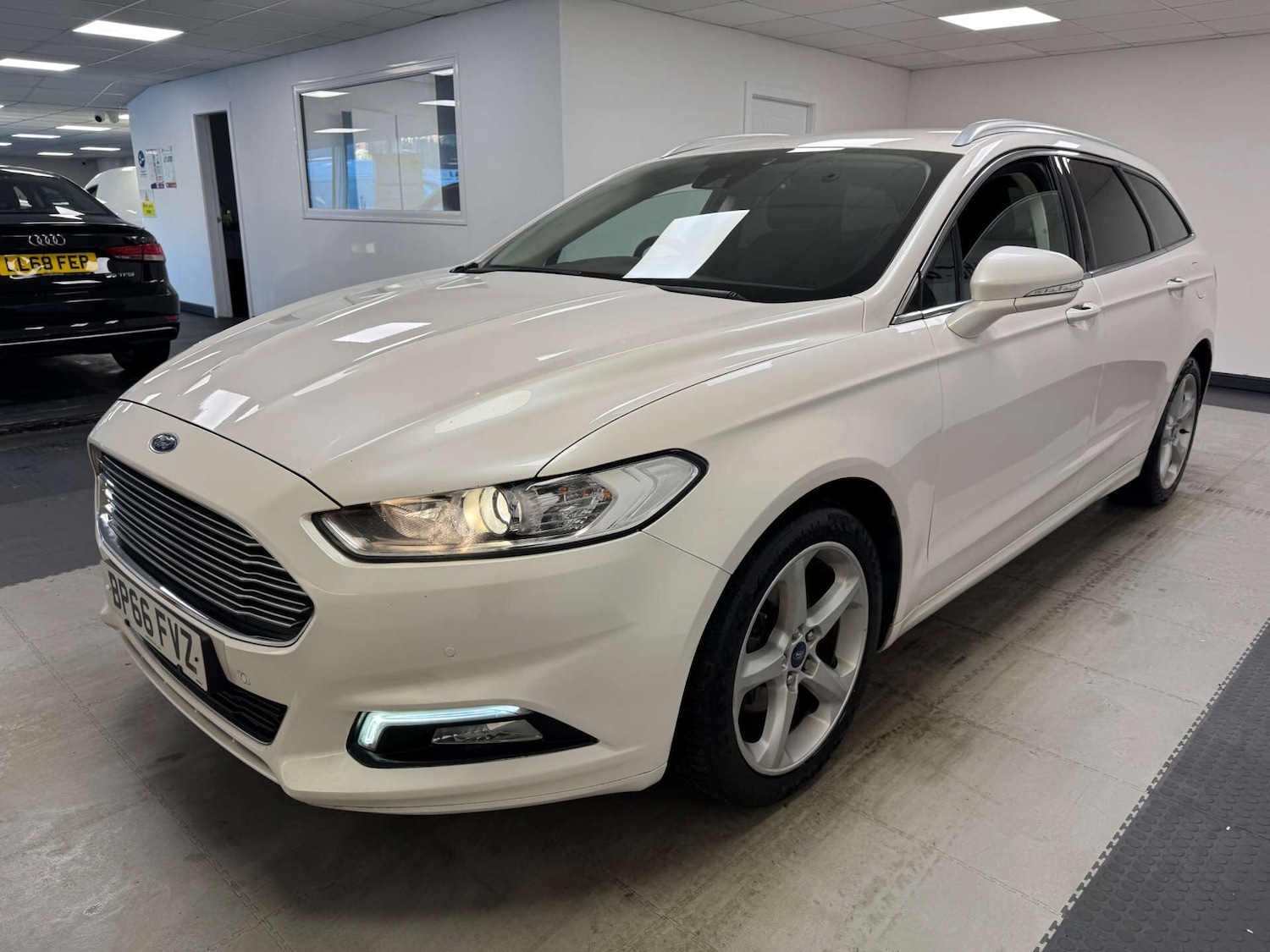 Used Ford Mondeo 2017 for sale - 77145110: Photo 6