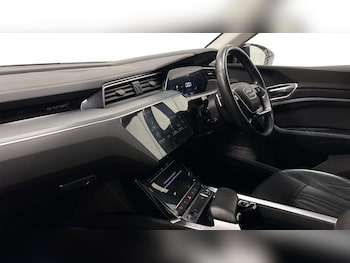 Used Audi e-tron 2021 for sale - 77687445: Photo