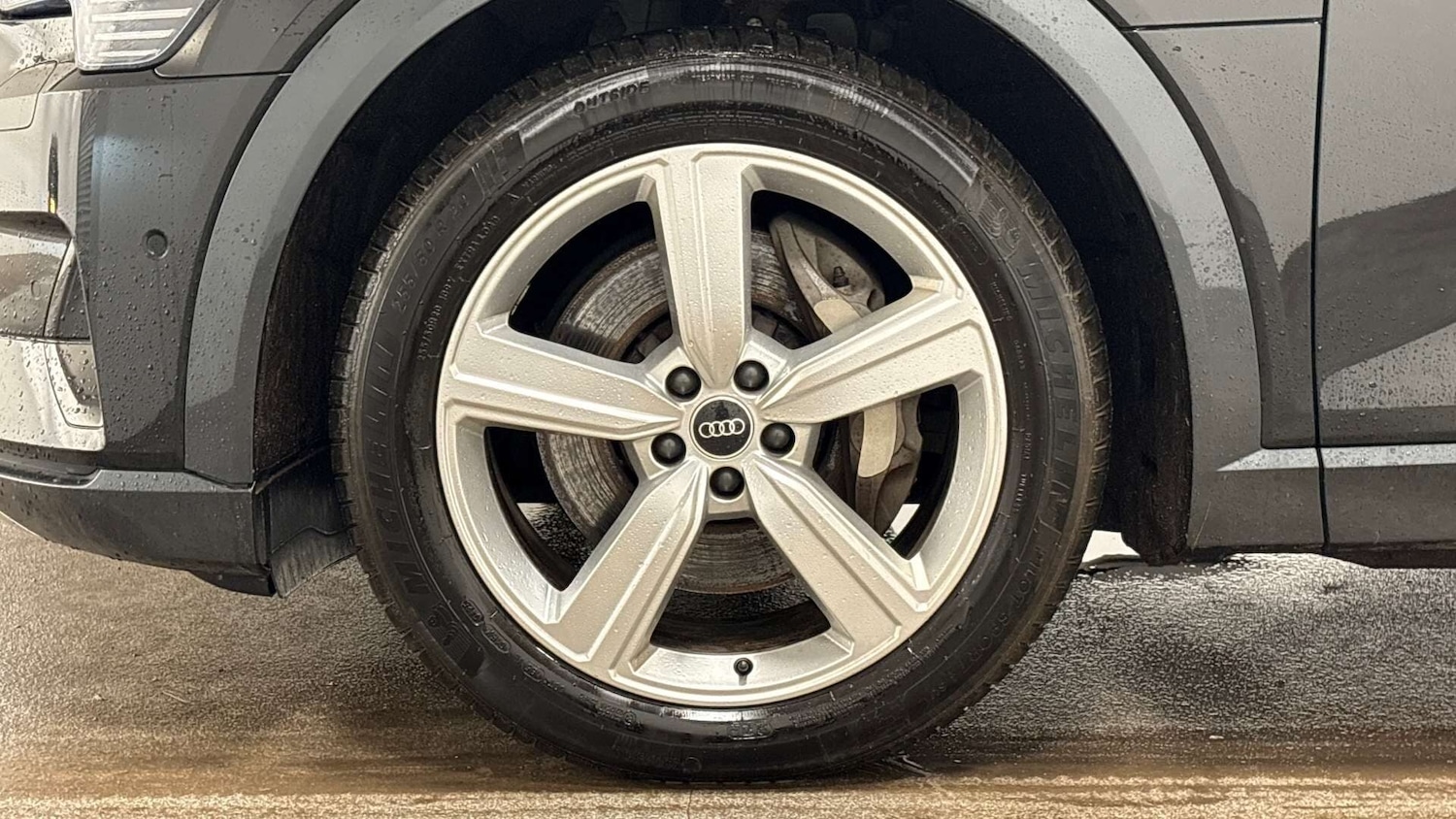 Used Audi e-tron 2021 for sale - 77687445: Photo 5