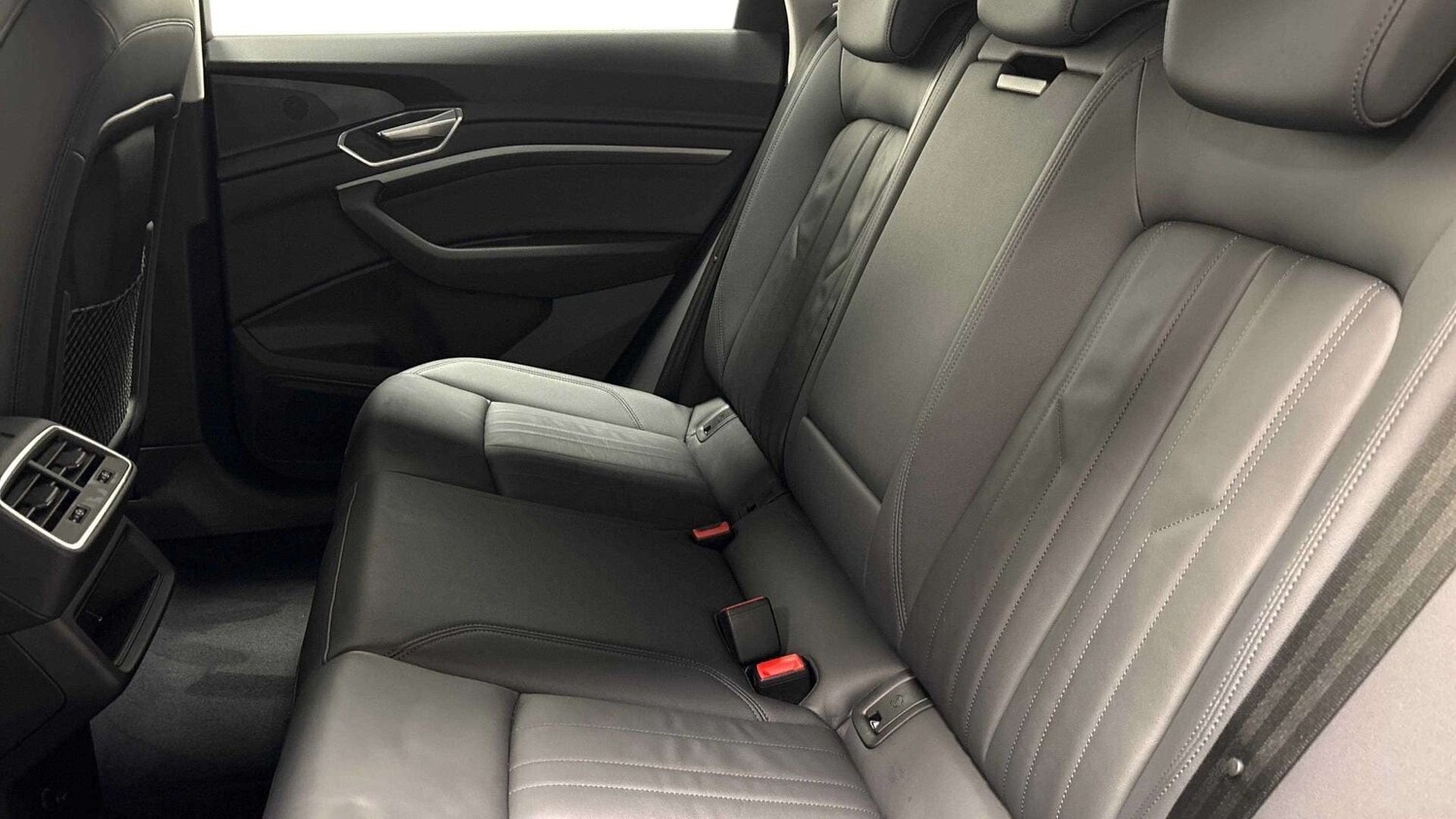 Used Audi e-tron 2021 for sale - 77687445: Photo 7