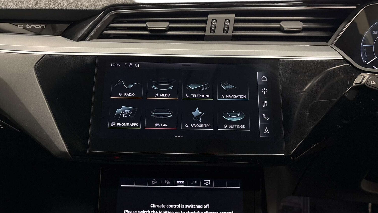 Used Audi e-tron 2021 for sale - 77687445: Photo 8