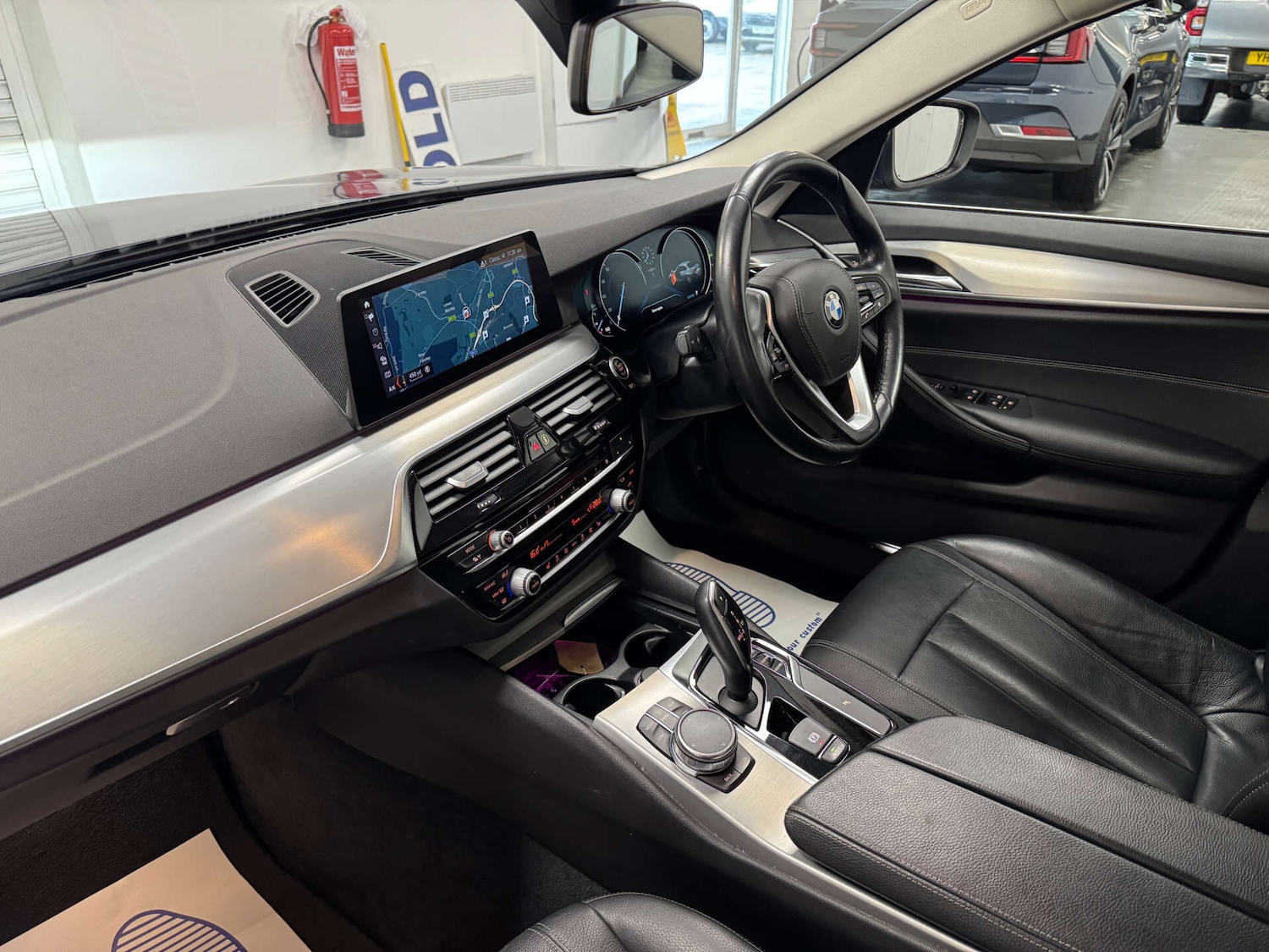 Used BMW 5 Series 2018 for sale - 77435926: Photo 11